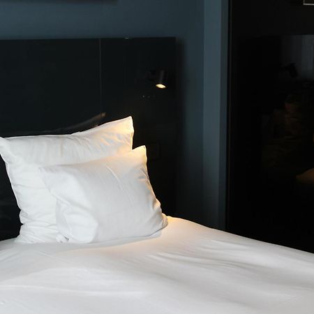 Hotel Les Nuits Anversa Esterno foto