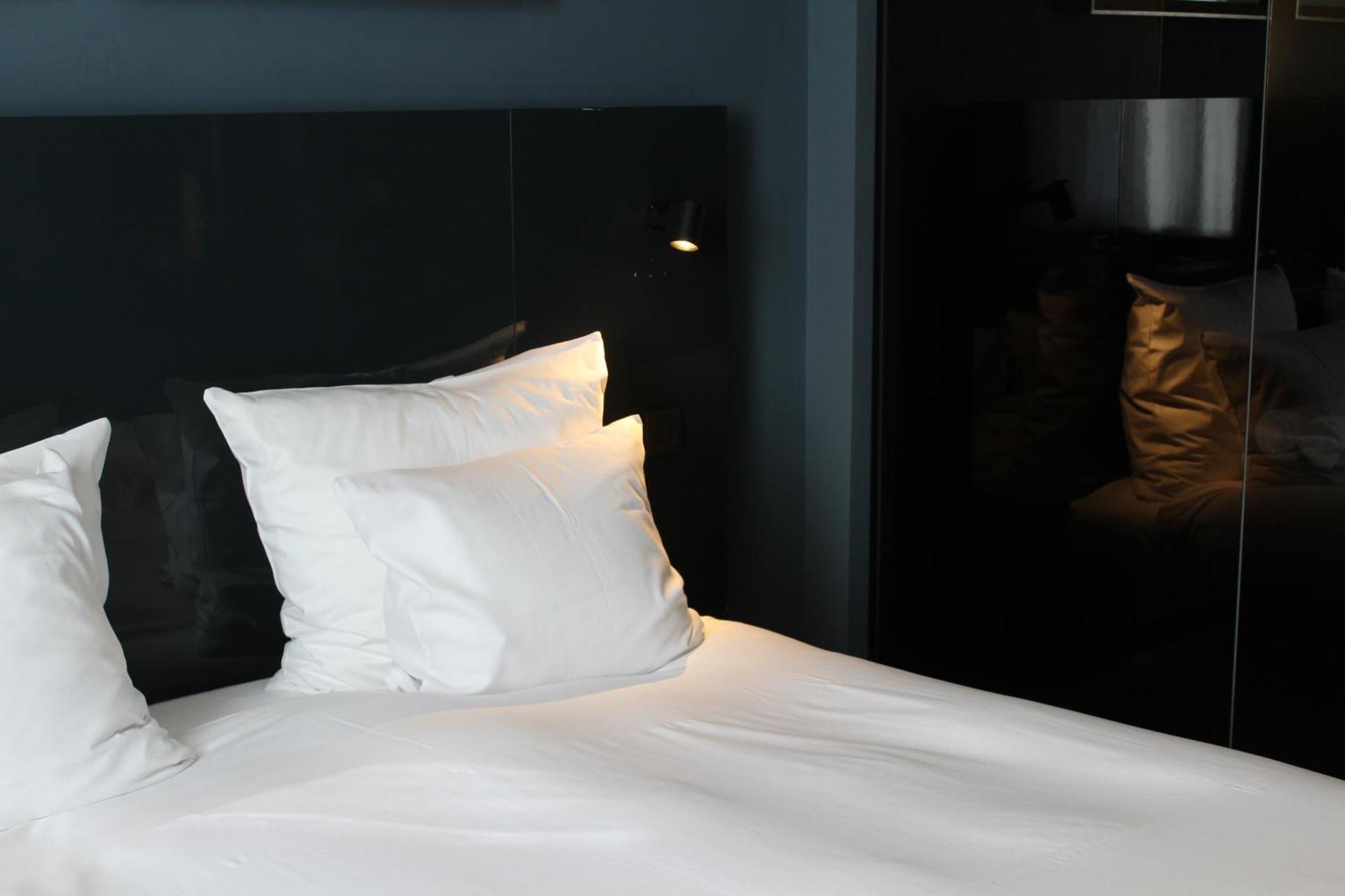 Hotel Les Nuits Anversa Esterno foto